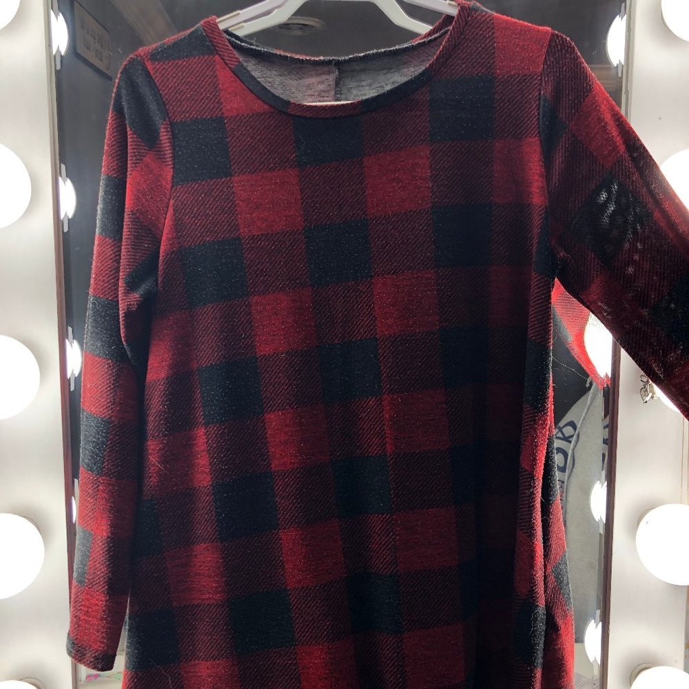 red checkered shirt with sparkle part on elbows